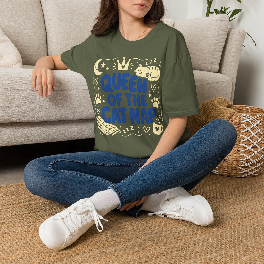 Queen Of The Cat Nap T-SHIRT