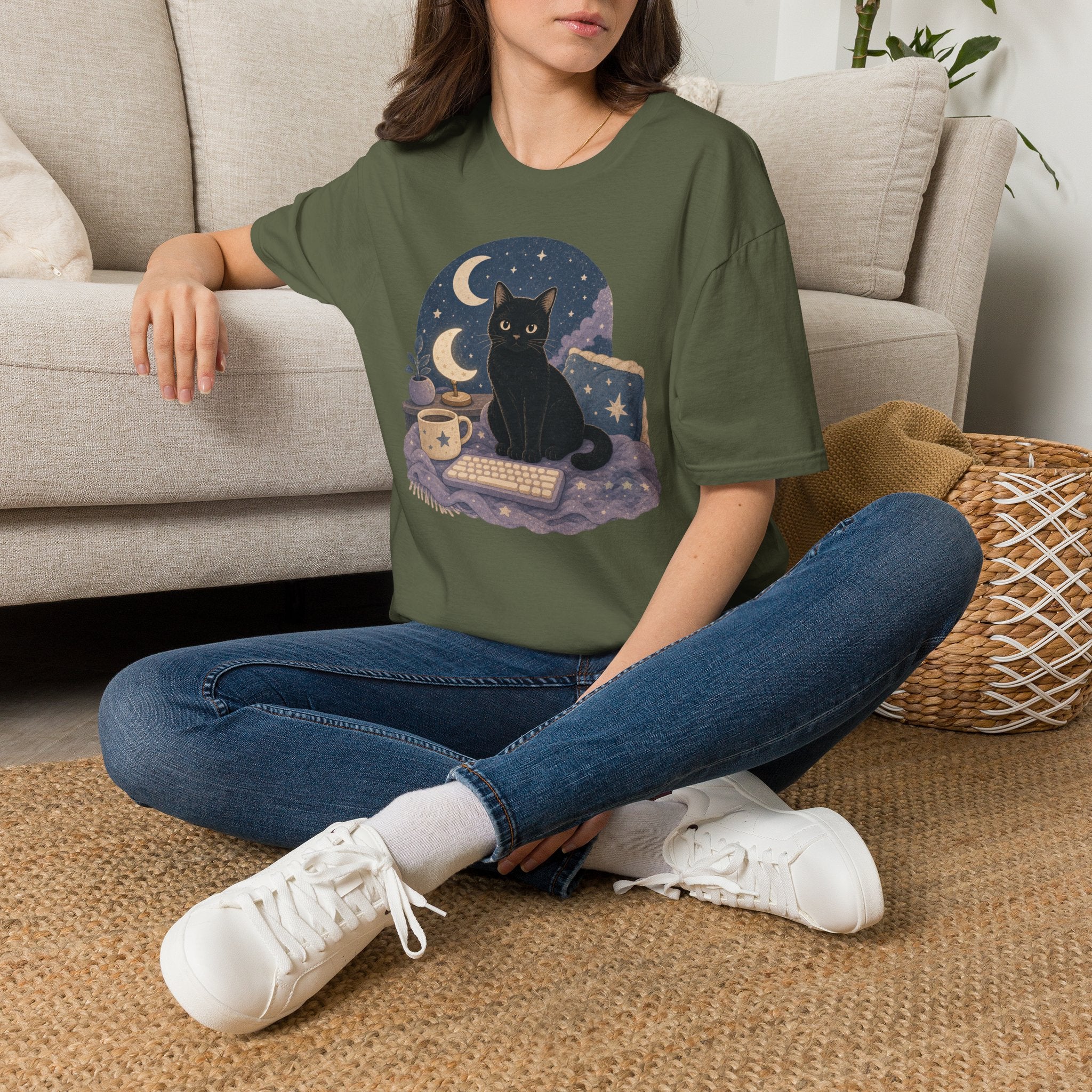 Midnight Desk Familiar T-SHIRT