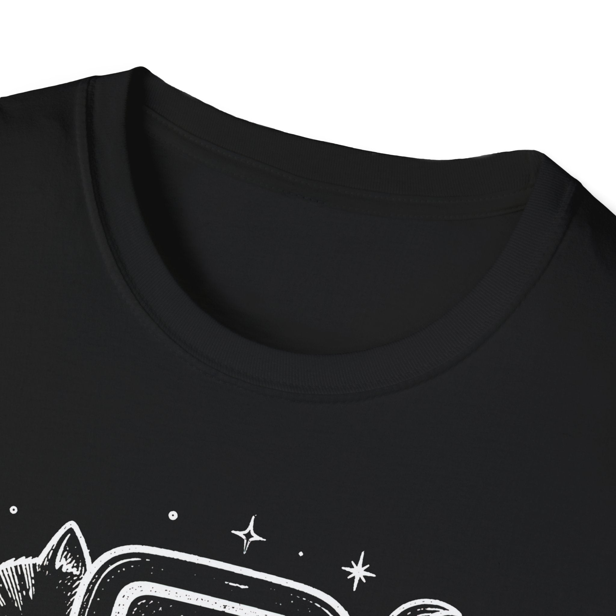 Side Quest Pocket Cat T-shirt