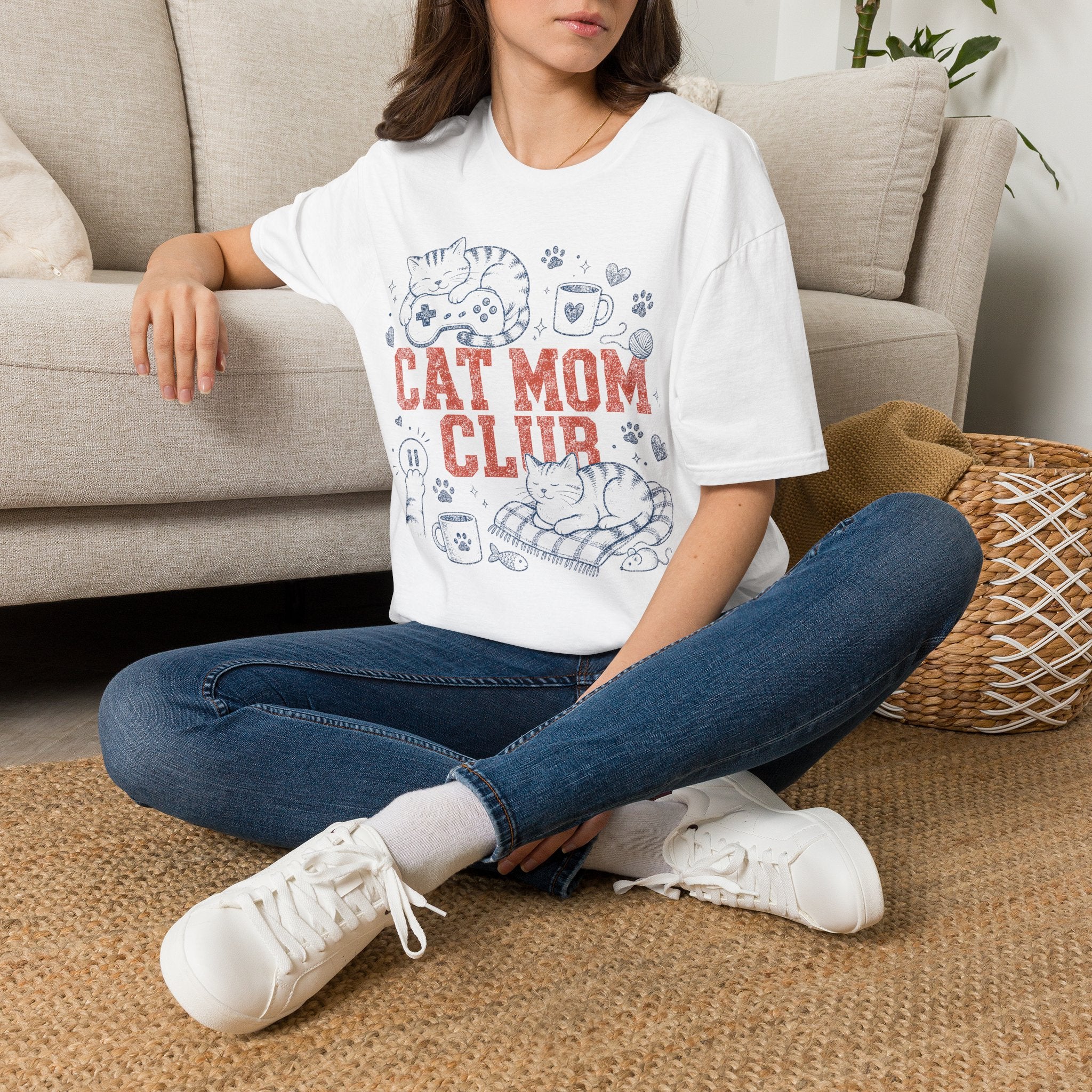 Cat Mom Club T-SHIRT