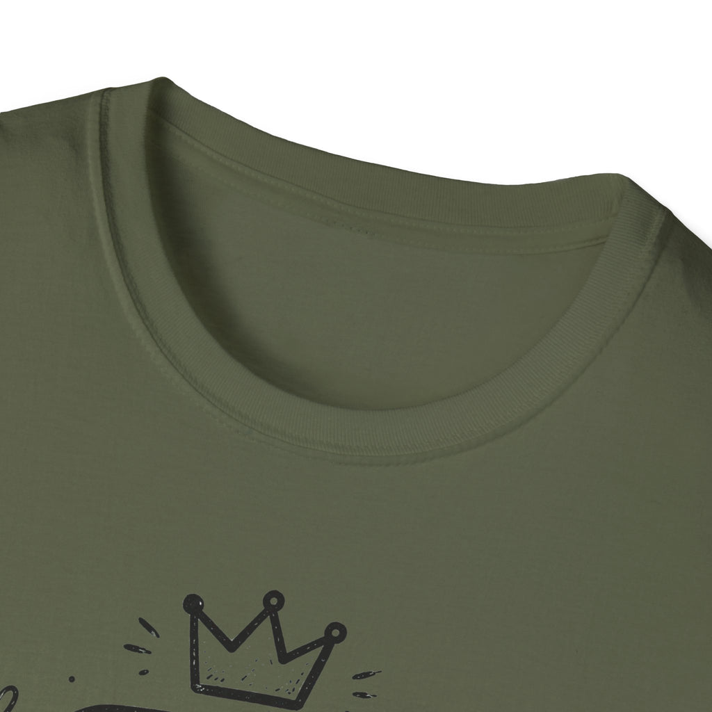 Crowned Cozy Handheld Cat T-shirt
