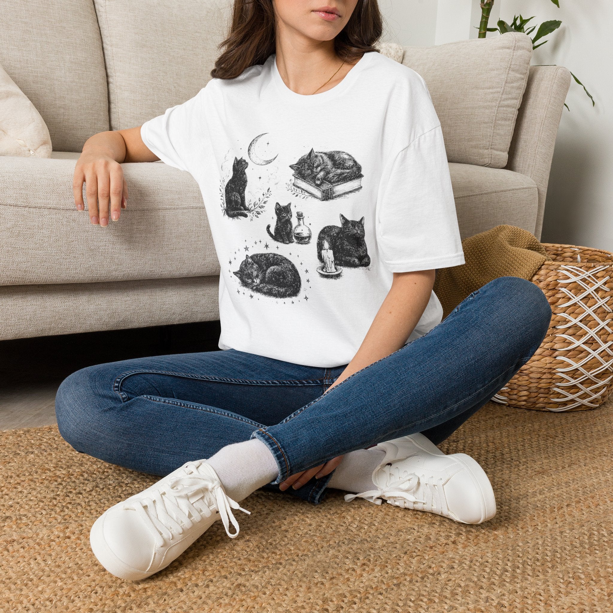 Cozy Familiar Sketch Sheet T-SHIRT