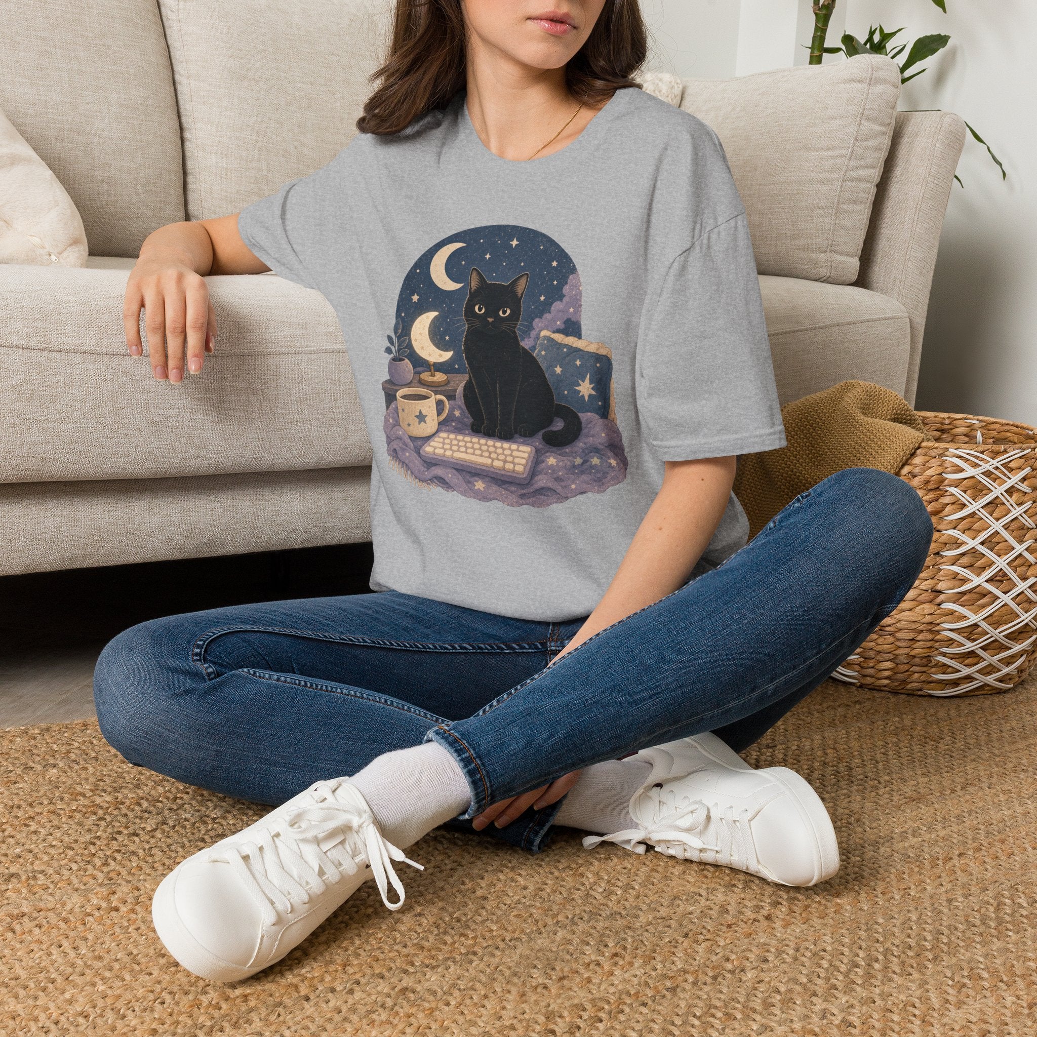 Midnight Desk Familiar T-SHIRT