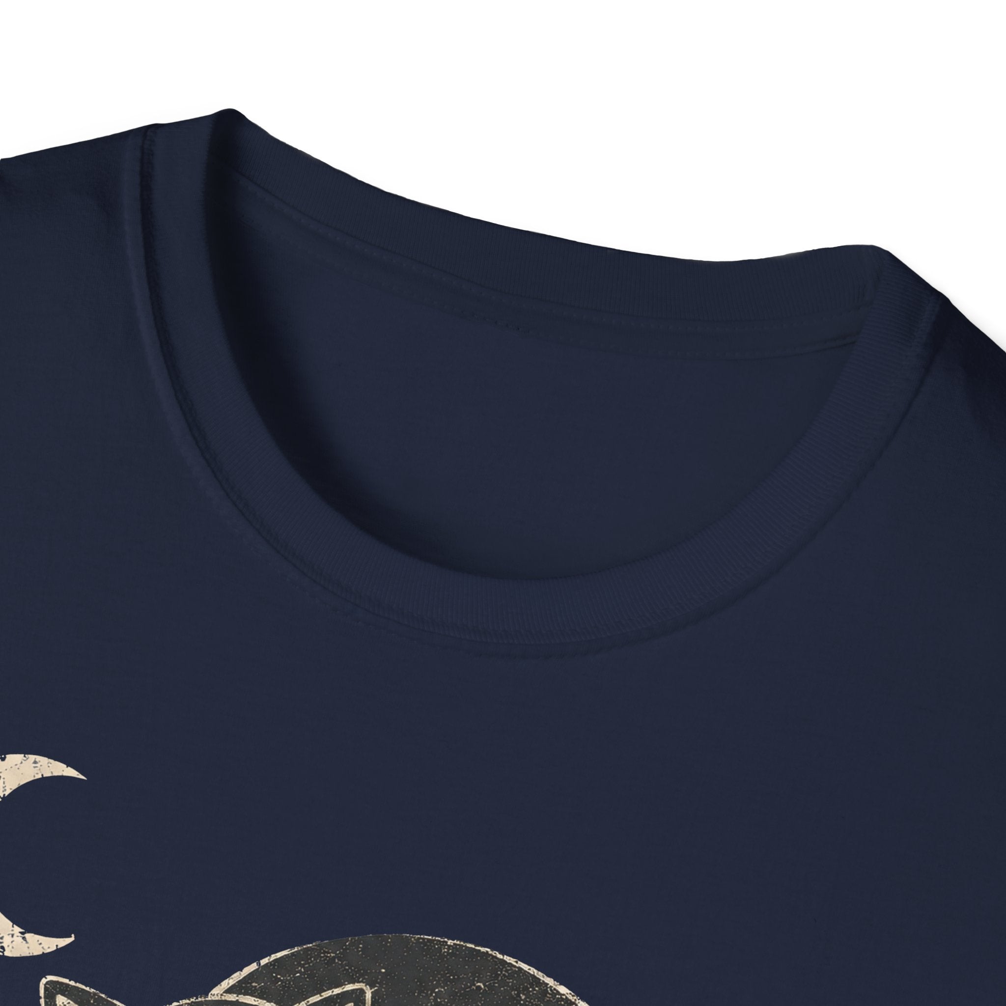 Low HP Familiar T-shirt