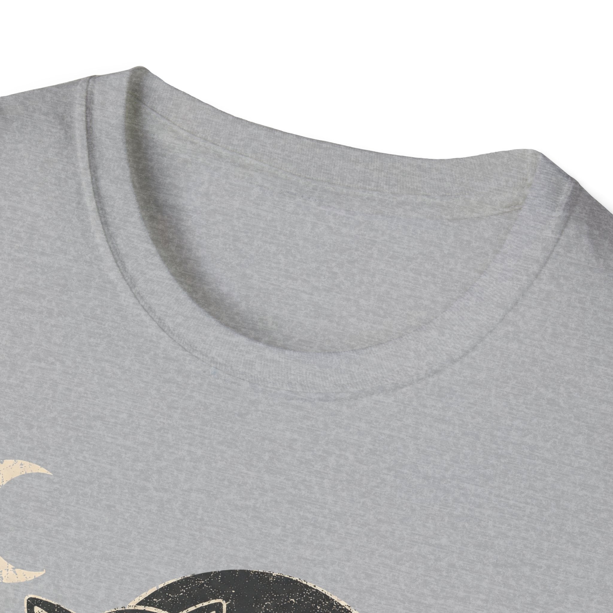 Low HP Familiar T-shirt