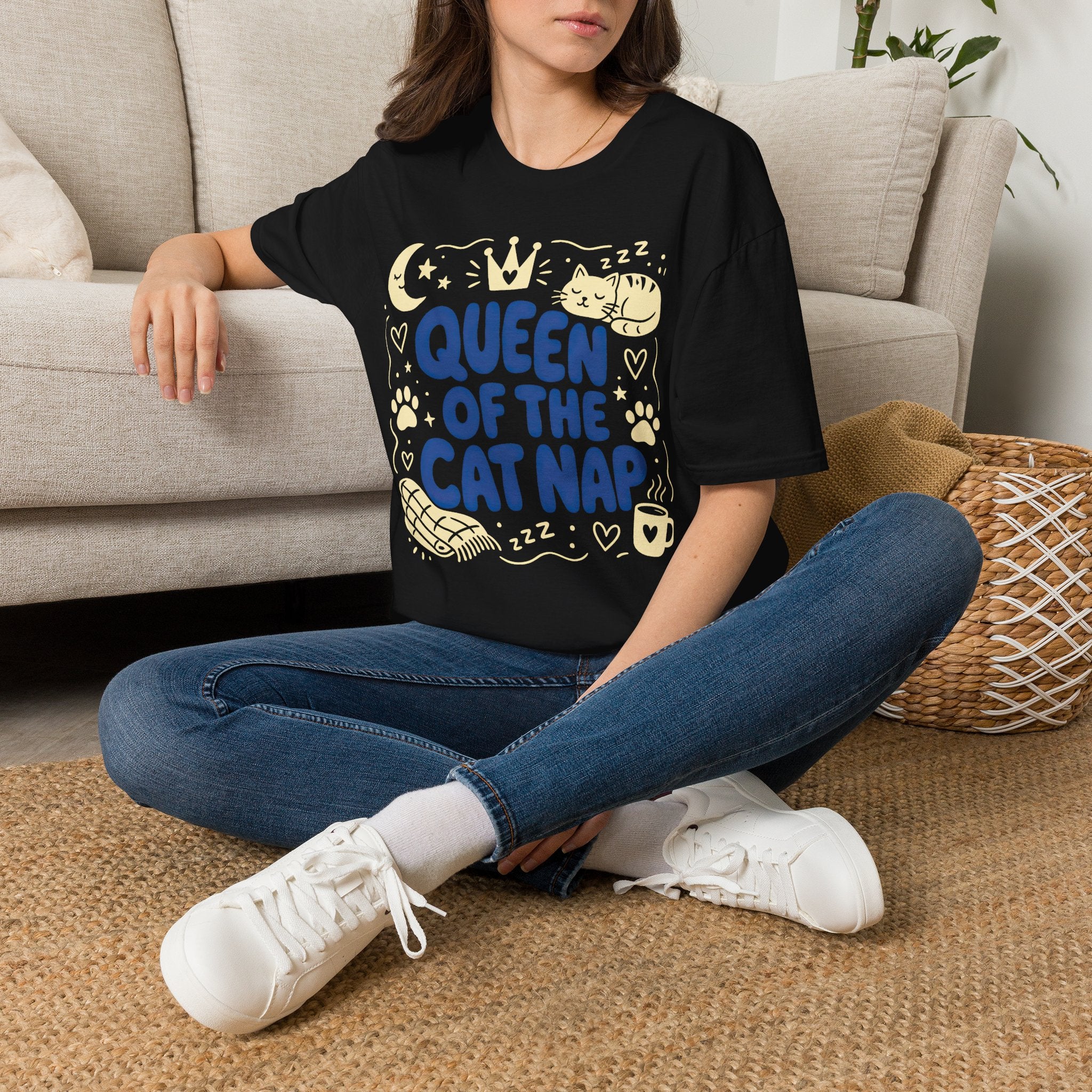 Queen Of The Cat Nap T-SHIRT